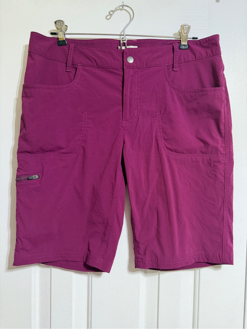L.L.Bean Shorts Womens purple fuchsia Comfort Trail Water Resistant size 10